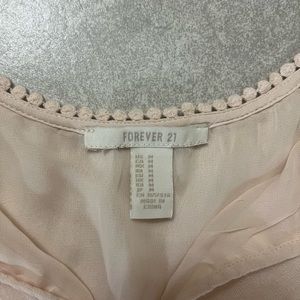 Forever 21 off white/cream colored dress size M